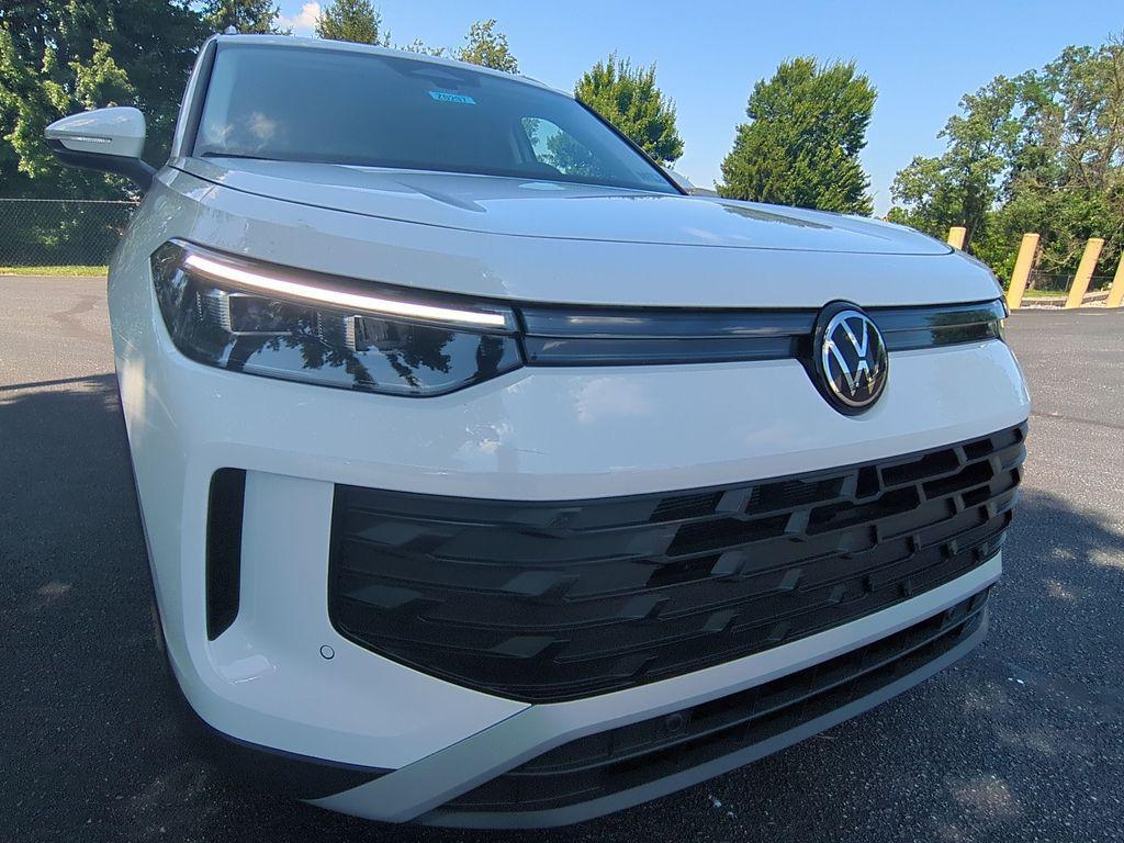 new 2025 Volkswagen Tiguan car, priced at $31,430