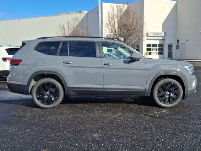 new 2025 Volkswagen Atlas car, priced at $43,951