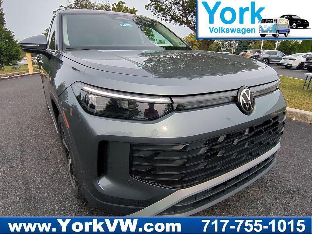 new 2025 Volkswagen Tiguan car, priced at $35,050