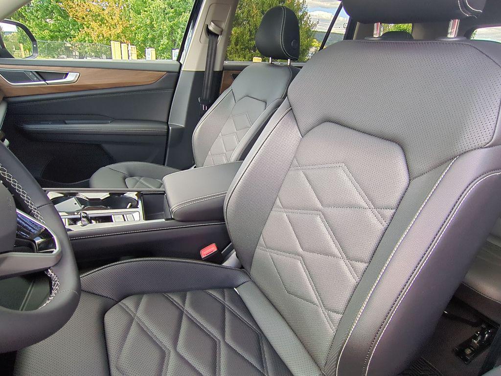 new 2026 Volkswagen Atlas car, priced at $46,420