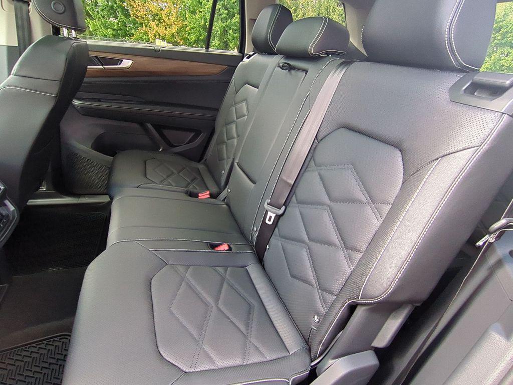 new 2026 Volkswagen Atlas car, priced at $46,420