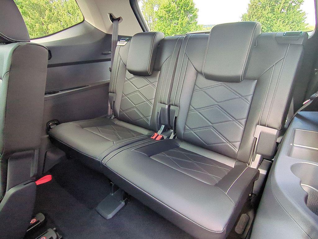 new 2026 Volkswagen Atlas car, priced at $46,420