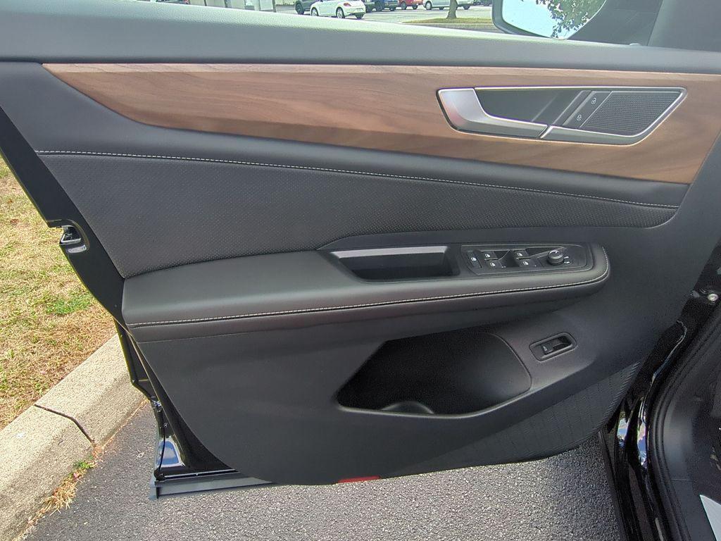 new 2026 Volkswagen Atlas car, priced at $46,420