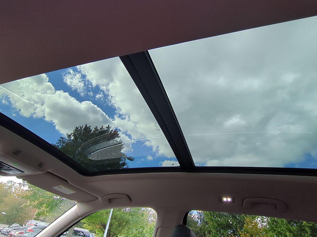 new 2026 Volkswagen Atlas car, priced at $46,420