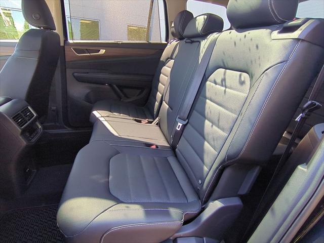 new 2025 Volkswagen Atlas car, priced at $46,914