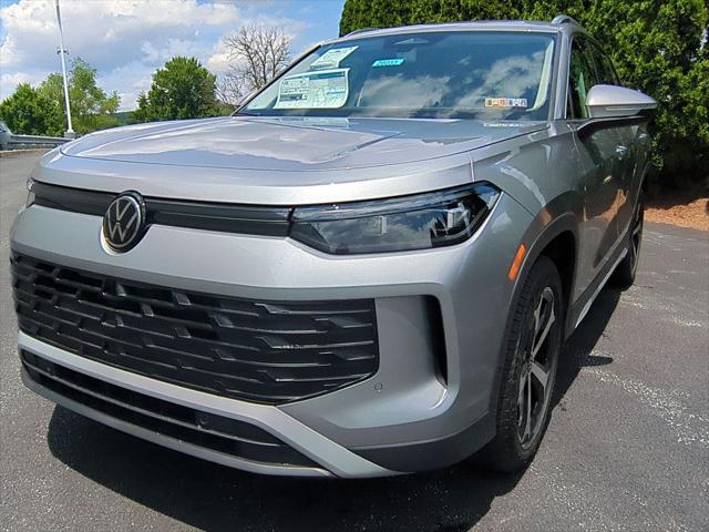 new 2025 Volkswagen Tiguan car, priced at $31,680