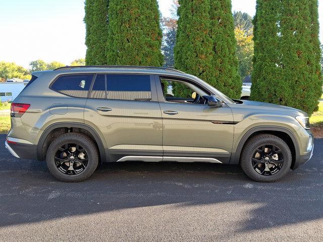 new 2024 Volkswagen Atlas car, priced at $46,705