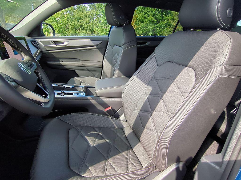 new 2026 Volkswagen Atlas Cross Sport car, priced at $46,545