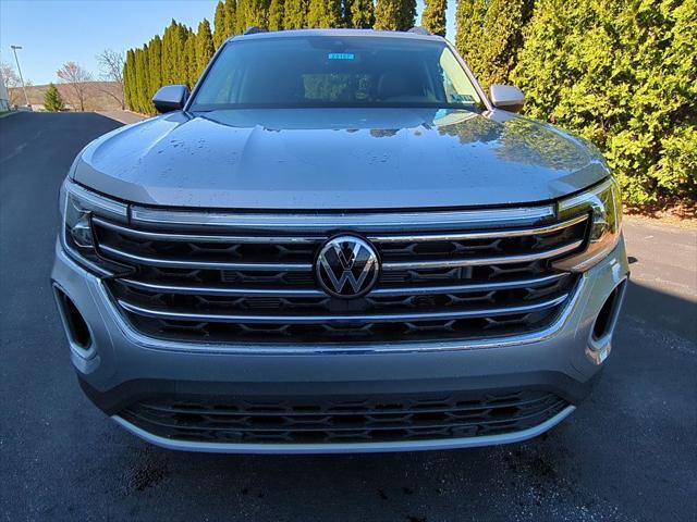 new 2025 Volkswagen Atlas car, priced at $44,298
