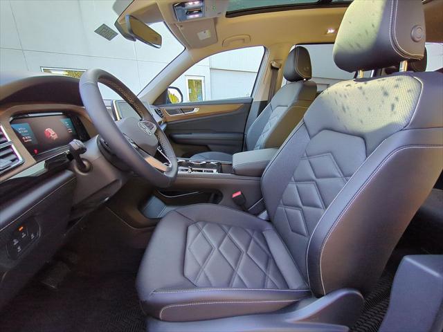 new 2025 Volkswagen Atlas car, priced at $44,298