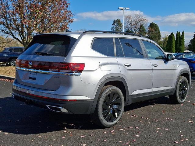 new 2025 Volkswagen Atlas car, priced at $44,278