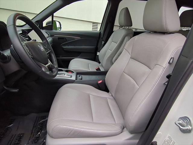 used 2022 Honda Passport car, priced at $31,493