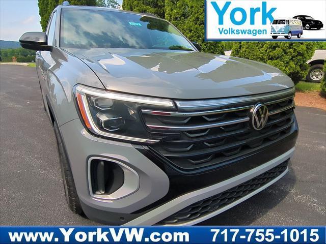 new 2025 Volkswagen Atlas car, priced at $43,683