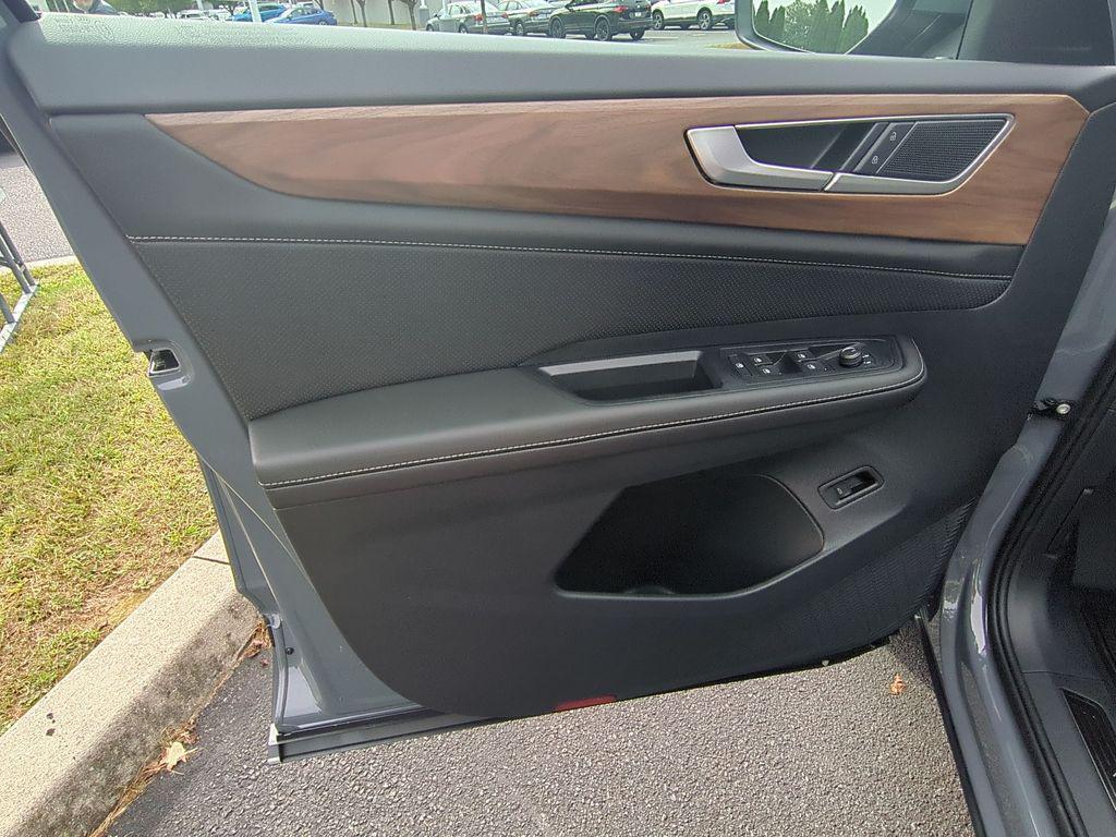 new 2026 Volkswagen Atlas car, priced at $46,495