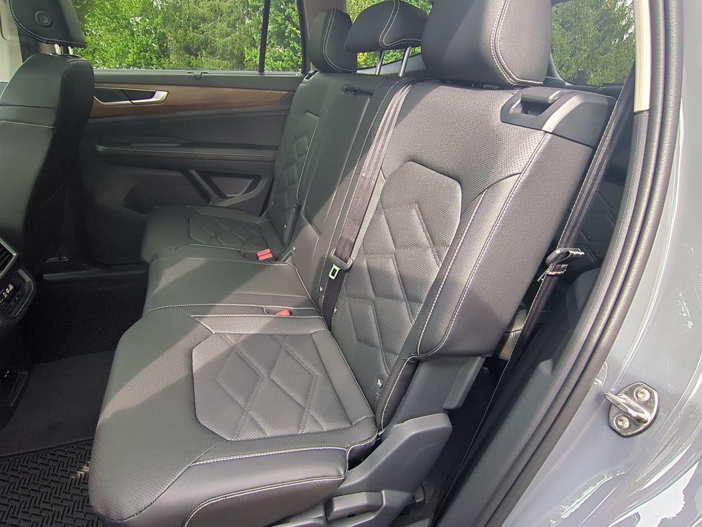 new 2026 Volkswagen Atlas car, priced at $46,495