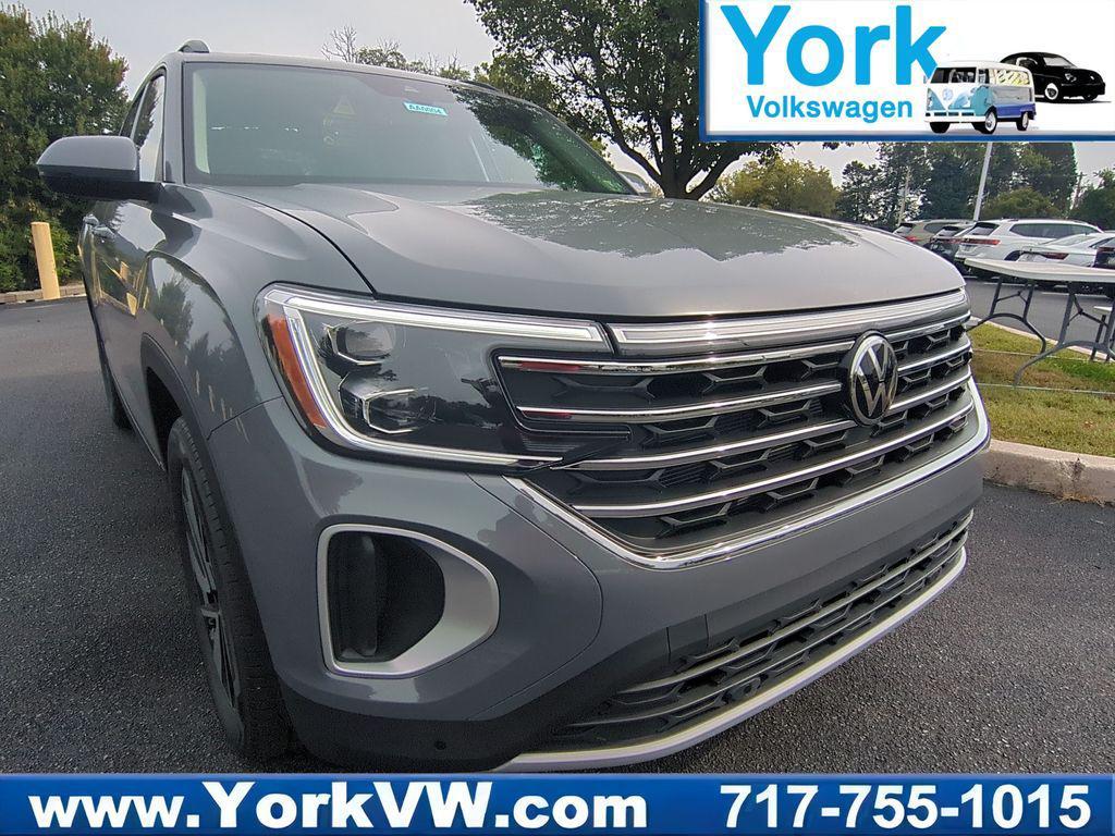 new 2026 Volkswagen Atlas car, priced at $46,495