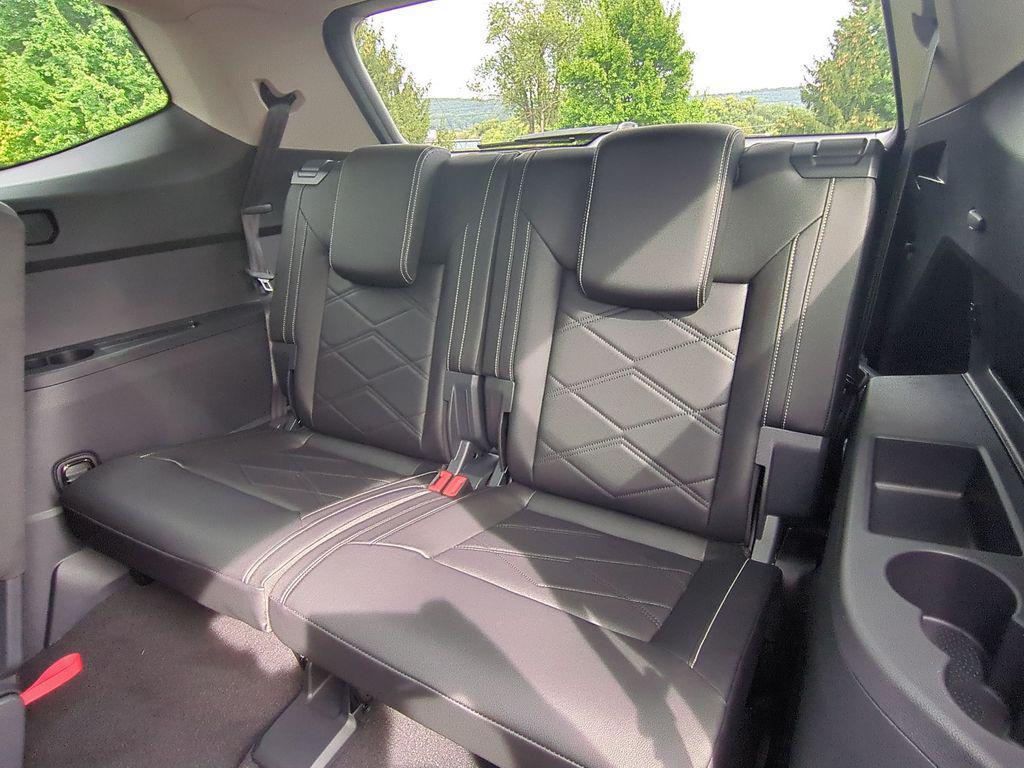 new 2026 Volkswagen Atlas car, priced at $46,495