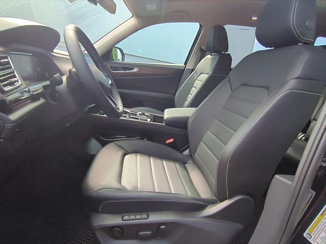 new 2025 Volkswagen Atlas car, priced at $47,773