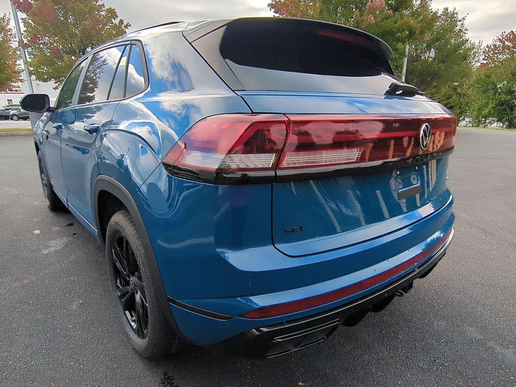 new 2026 Volkswagen Atlas Cross Sport car, priced at $50,368