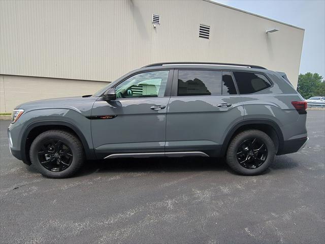 new 2025 Volkswagen Atlas car, priced at $45,813