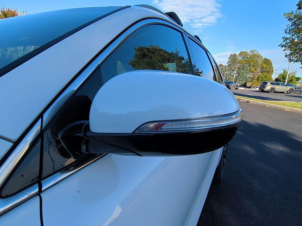 used 2020 Kia Sorento car, priced at $22,992