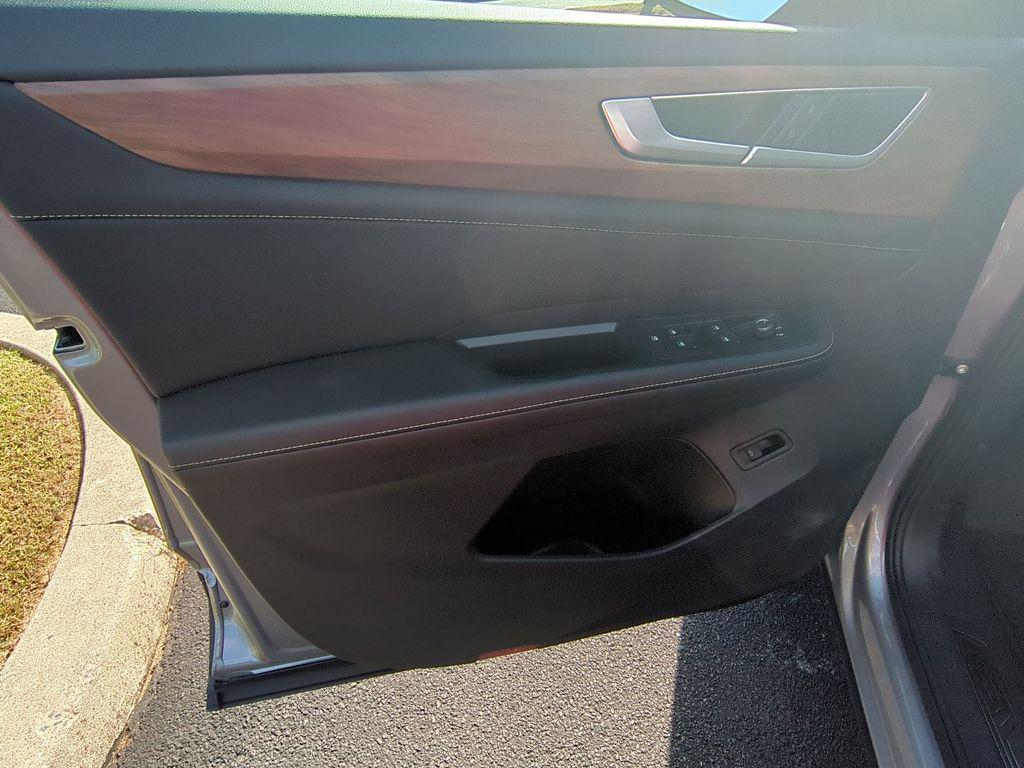 new 2026 Volkswagen Atlas car, priced at $46,734