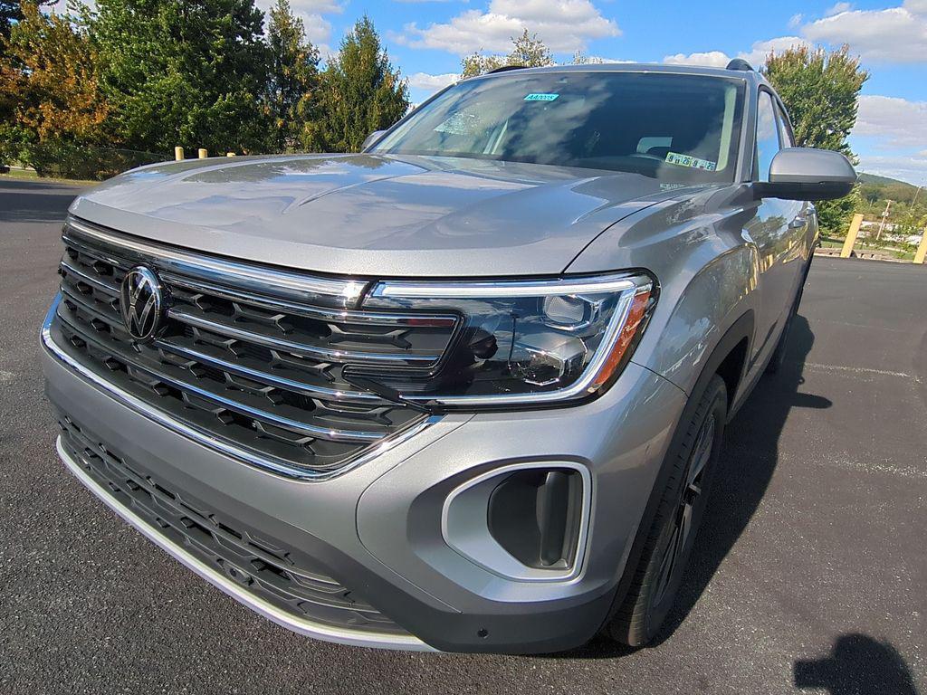 new 2026 Volkswagen Atlas car, priced at $46,734