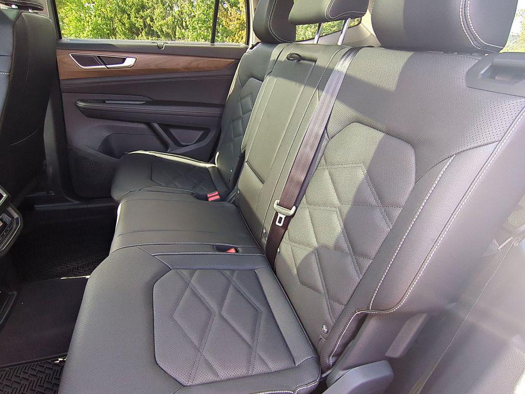 new 2026 Volkswagen Atlas car, priced at $46,734