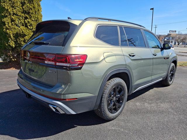 new 2025 Volkswagen Atlas car, priced at $44,513