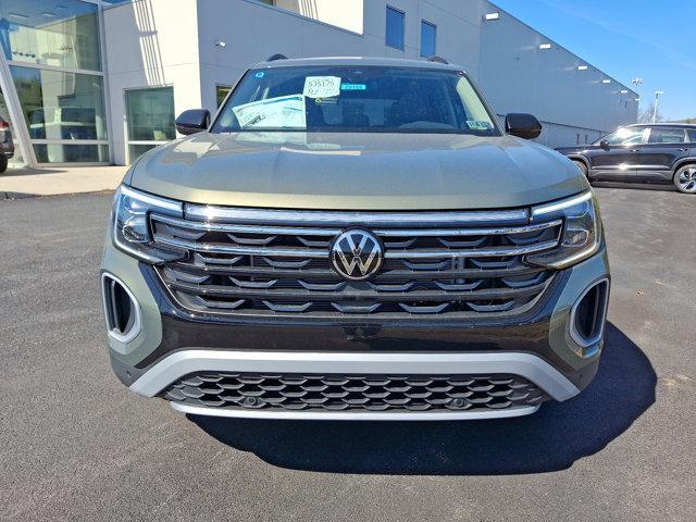 new 2025 Volkswagen Atlas car, priced at $44,513