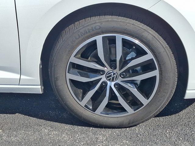 new 2025 Volkswagen Jetta car, priced at $25,253