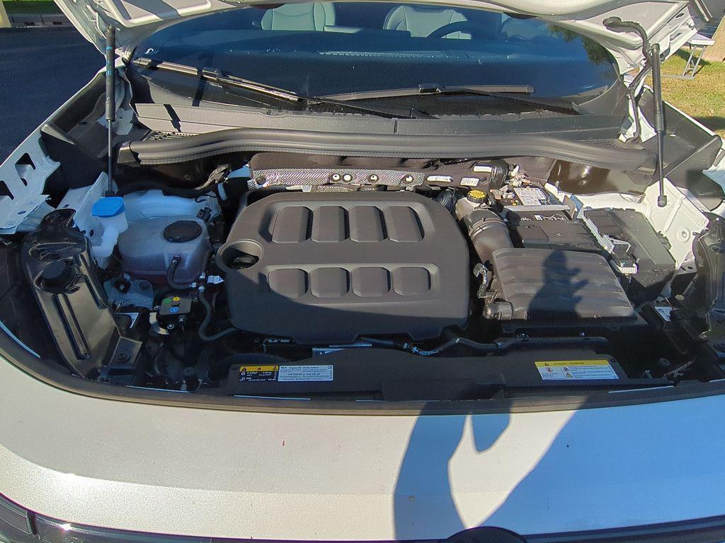 new 2025 Volkswagen Tiguan car, priced at $40,692