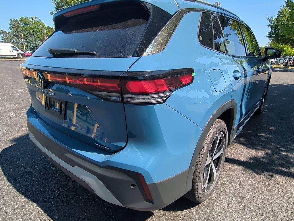 new 2025 Volkswagen Tiguan car, priced at $35,161