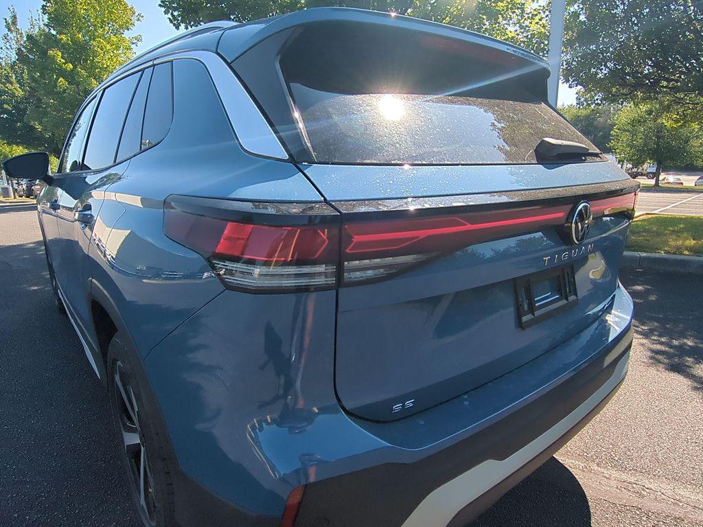 new 2025 Volkswagen Tiguan car, priced at $35,161