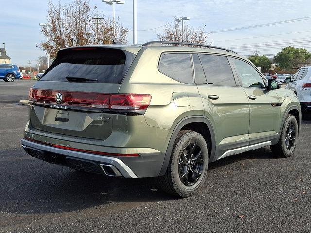 new 2025 Volkswagen Atlas car, priced at $44,368