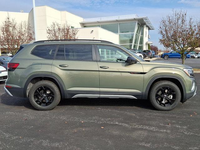 new 2025 Volkswagen Atlas car, priced at $44,368