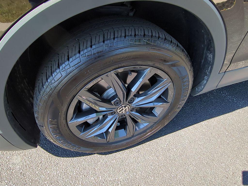used 2024 Volkswagen Tiguan car, priced at $28,992