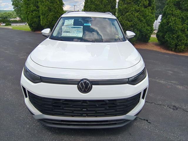 new 2025 Volkswagen Tiguan car, priced at $30,712