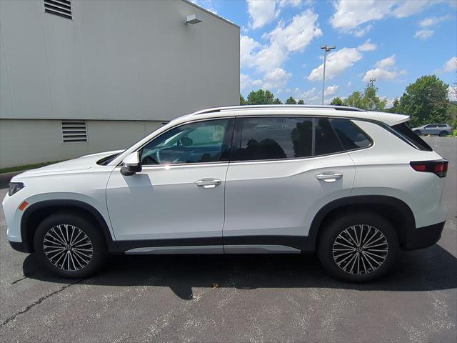 new 2025 Volkswagen Tiguan car, priced at $30,712