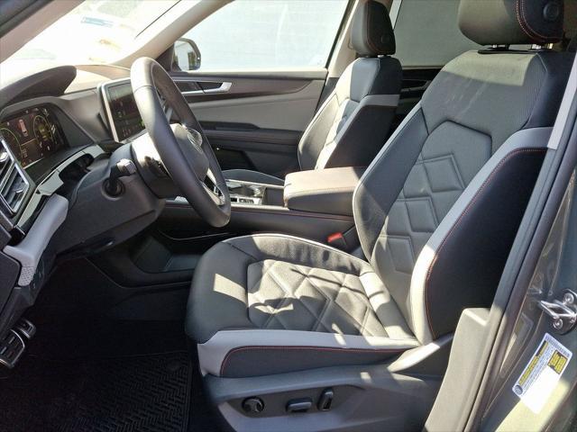 new 2025 Volkswagen Atlas car, priced at $45,648