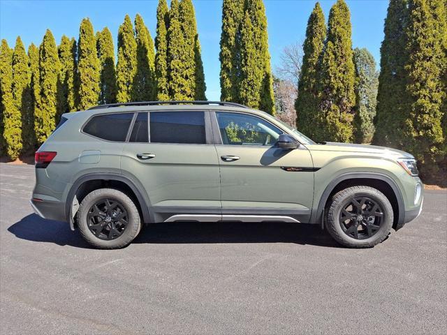 new 2025 Volkswagen Atlas car, priced at $45,648