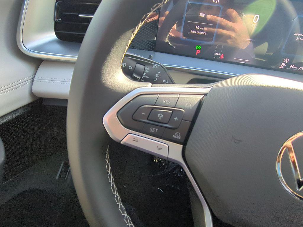 new 2025 Volkswagen Tiguan car, priced at $35,487