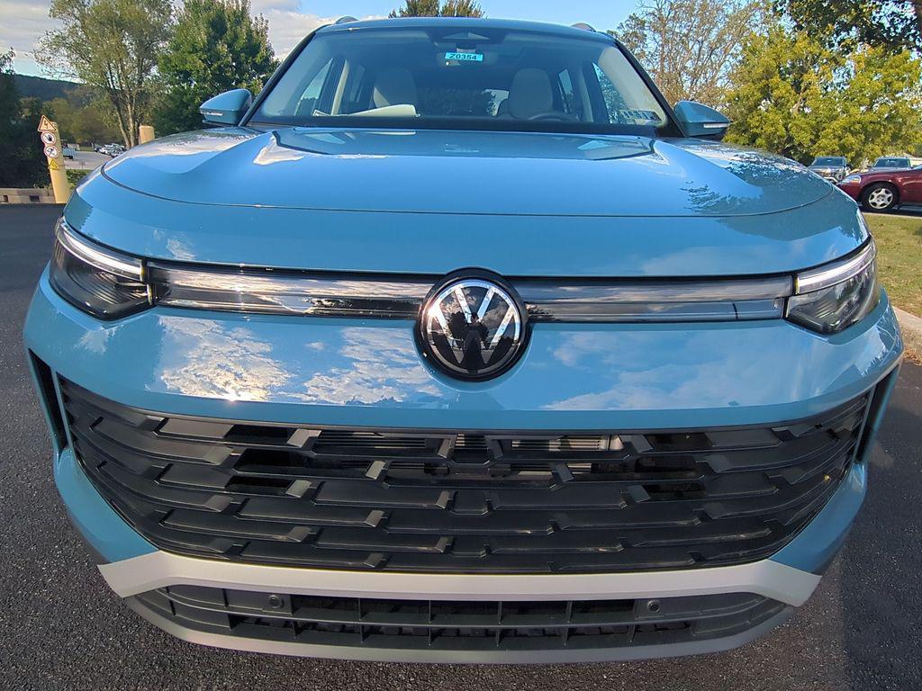 new 2025 Volkswagen Tiguan car, priced at $35,487