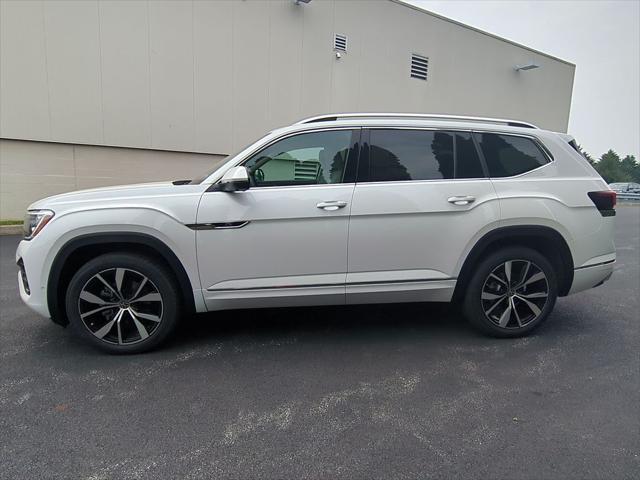 new 2025 Volkswagen Atlas car, priced at $52,357