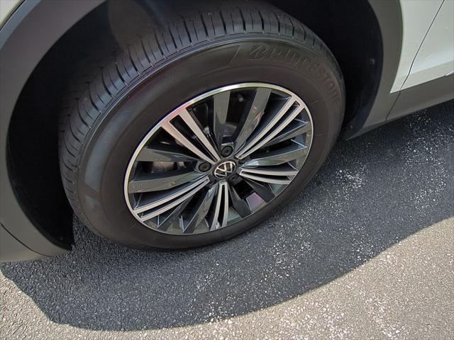 used 2024 Volkswagen Tiguan car, priced at $31,990
