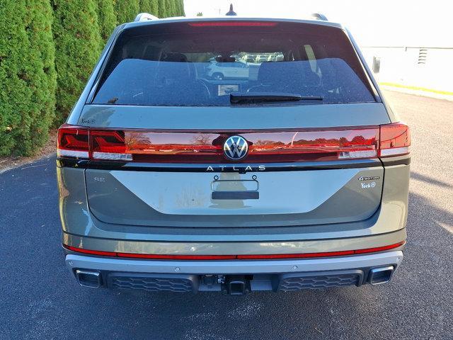 new 2024 Volkswagen Atlas car, priced at $43,226