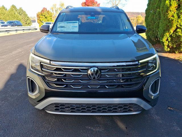 new 2024 Volkswagen Atlas car, priced at $43,226