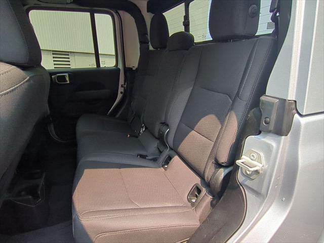 used 2023 Jeep Gladiator car, priced at $34,992