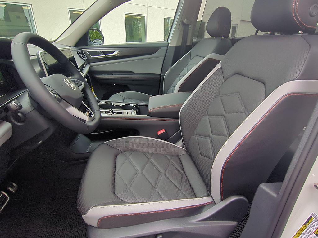 new 2025 Volkswagen Atlas car, priced at $42,177