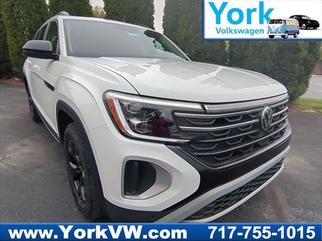 new 2025 Volkswagen Atlas car, priced at $49,181